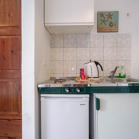 Giannatos' Studios - Makis Poros  Екстериор снимка